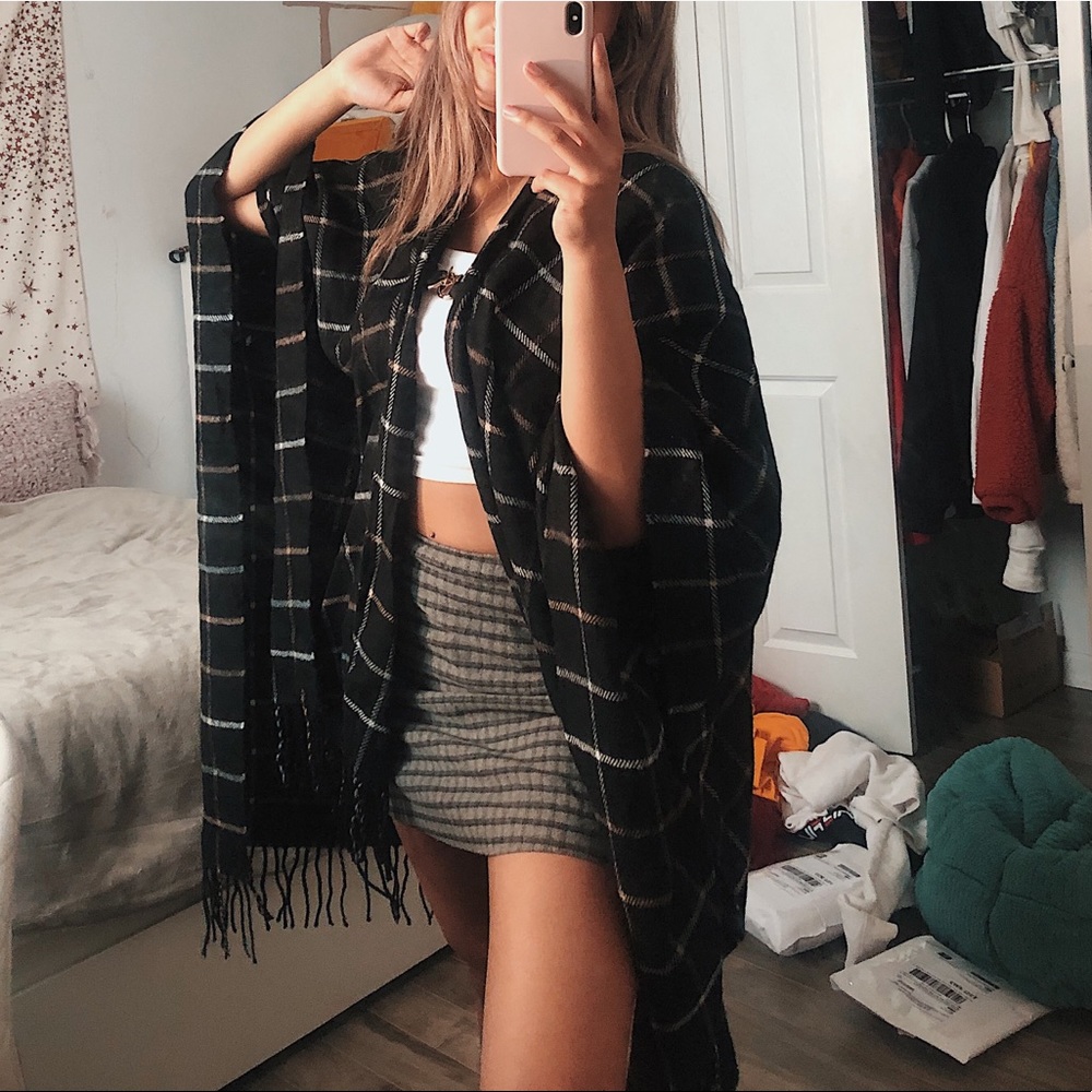grid poncho